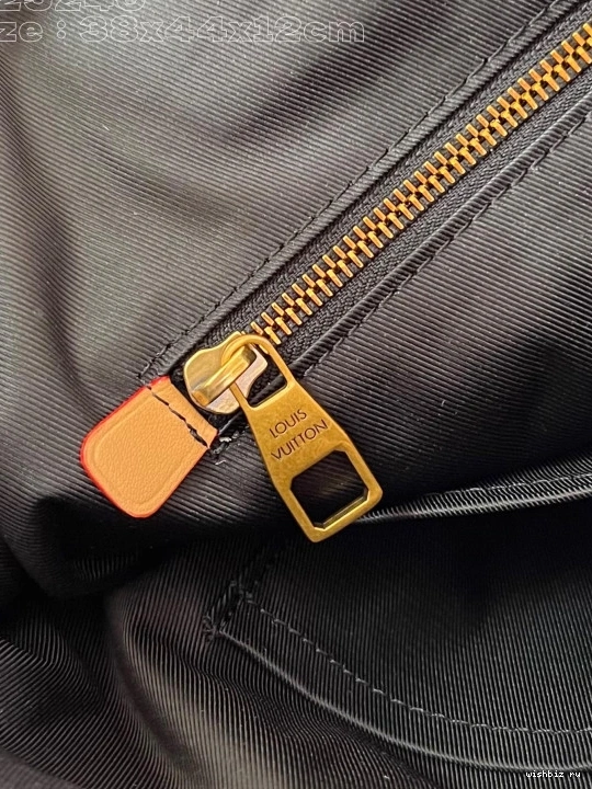WIS Louis Backpack Christopher MM-38*44*12.5CM Vuitton 0911